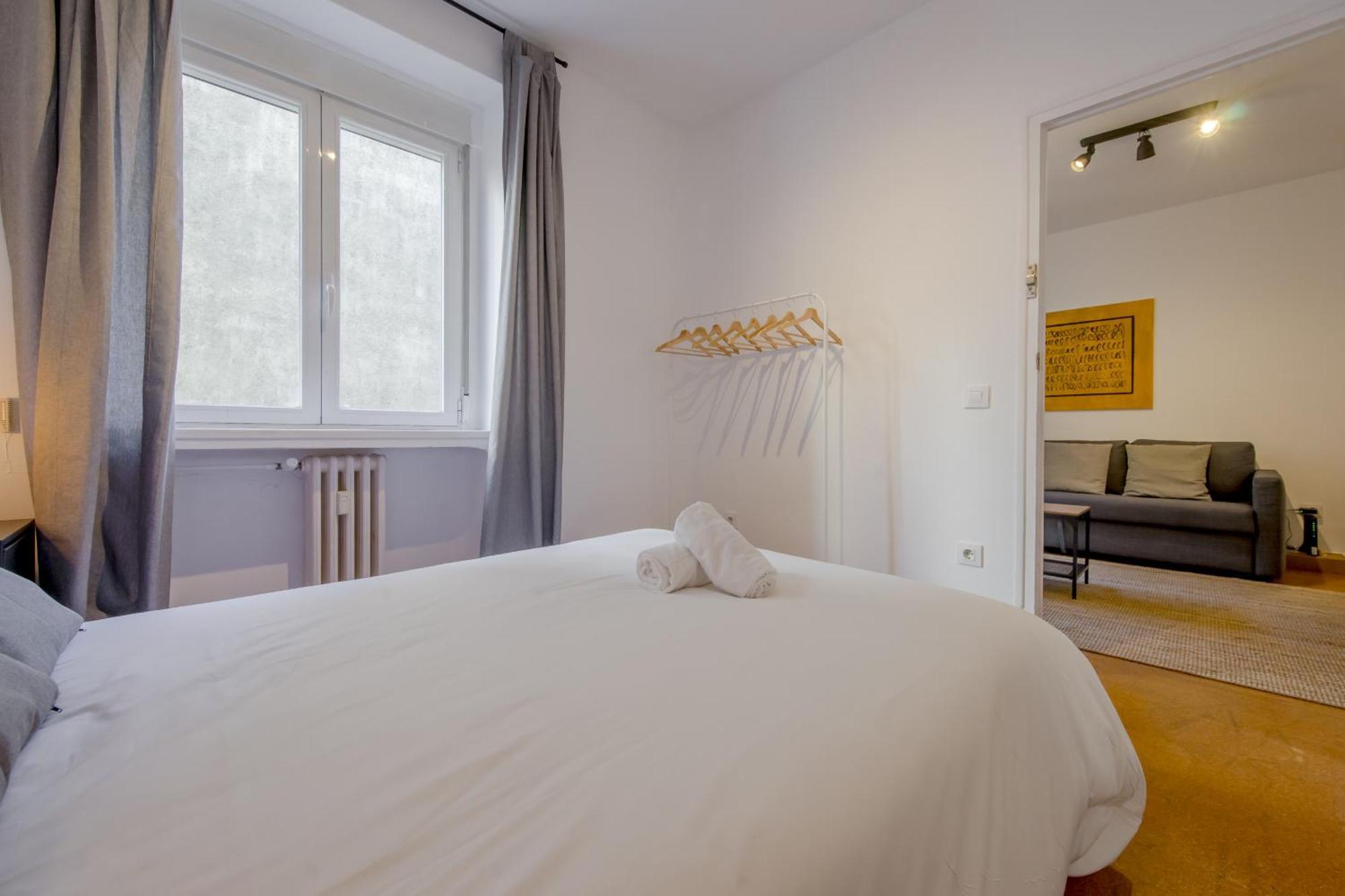 Classic Apt 7Pax En La Latina-Centro De Madrid Bagian luar foto